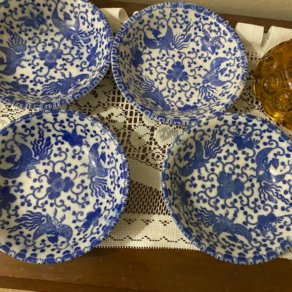 Source Unknown Blue and White 'Made in Japan' Decorative Plate